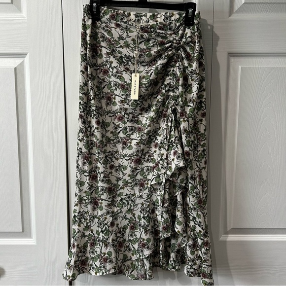 Max Studio Dresses & Skirts - Max Studio Floral Skirt - Green and White NWT